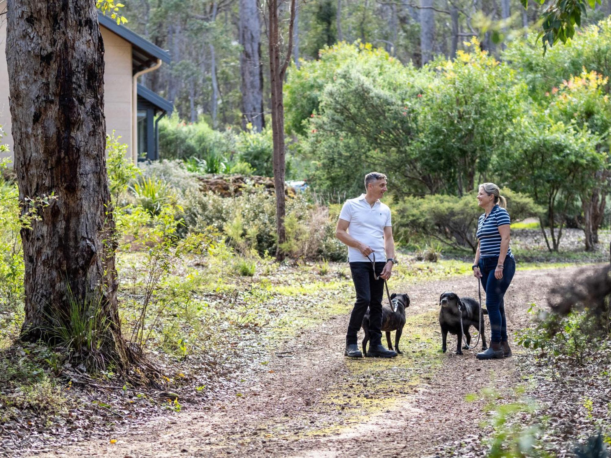 Jarrah Grove Forest Retreat - Adults Only Luxury Chalet Rosa Glen Ngoại thất bức ảnh