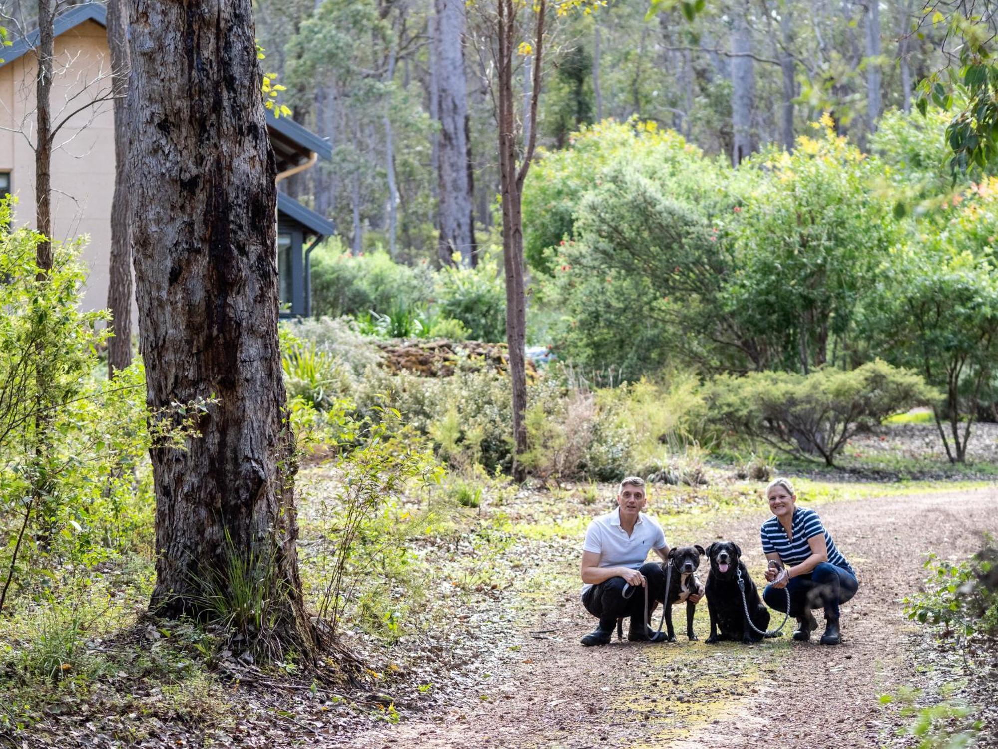 Jarrah Grove Forest Retreat - Adults Only Luxury Chalet Rosa Glen Ngoại thất bức ảnh